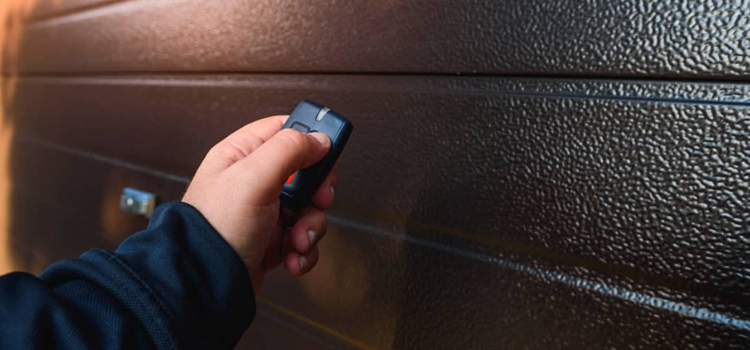 automatic door opener with remote control in Pembroke Pines